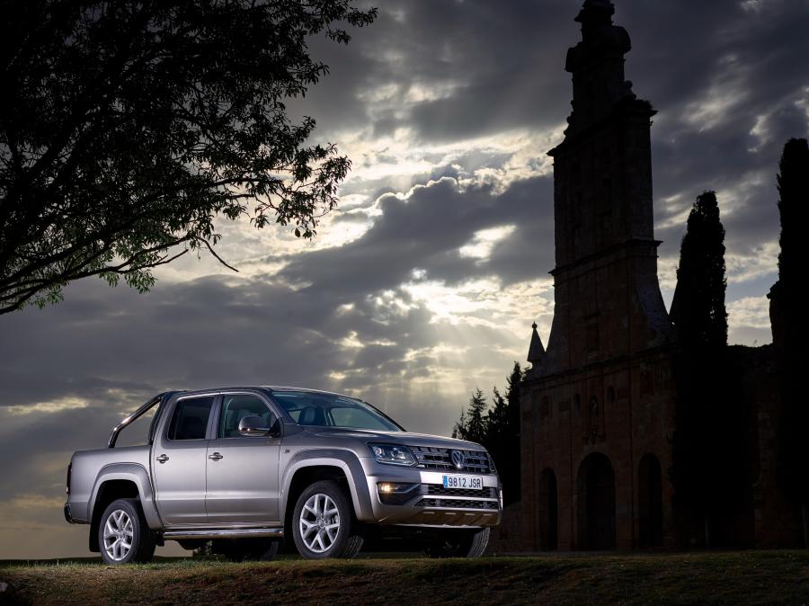  Volkswagen Amarok Double Cab Highline 2016 года  (фото 35 из 37)